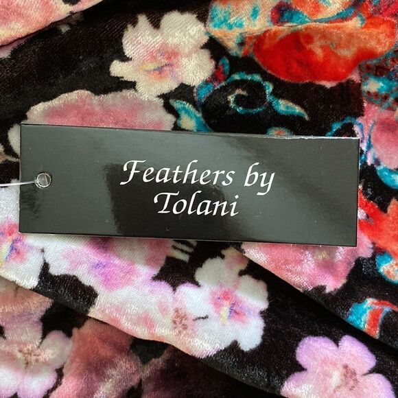 NWT Feathers By Tolani Anthropologie Jewel Toned Infinity Scarf - Picture 6 of 8